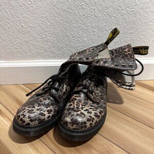 Dr Marten Womens Combat Boots Leopard Print Size 8 AW004